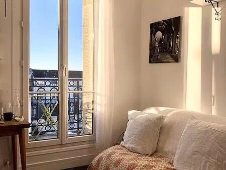 studio meublé avec ascenseur