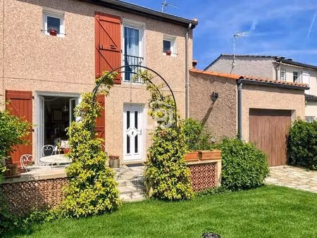 maison 5 pièces - 106 m² - jardin et garage - secteur calme et résidentiel  côté garonne
