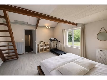 maison familiale de 143 m² avec grand terrain clôturé de 3400 m² - véranda - dépendances -