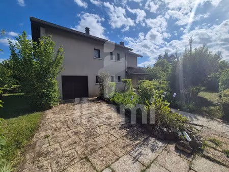 maison avec 6 pièces à saint-vérand