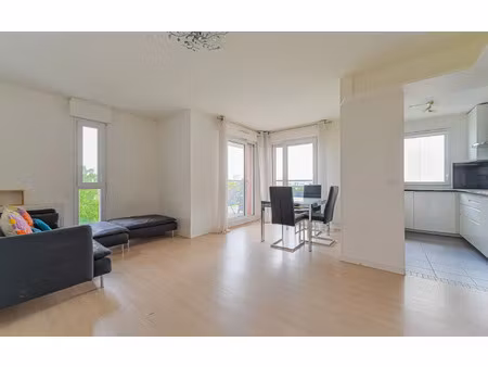 location appartement  74.05 m² t-3 à bagnolet  1 650 €