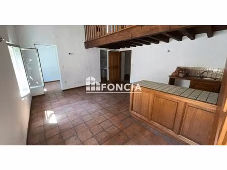 uzès centre historique bel appartement duplex