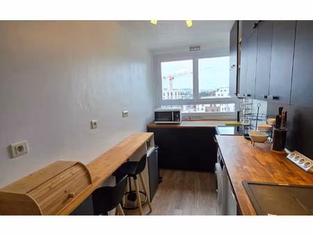 location appartement  54.72 m² t-3 à issy-les-moulineaux  1 850 €