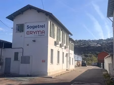 a louer - locaux/bureaux 280m2+terrain 750m2 - bd du mercantour - nice