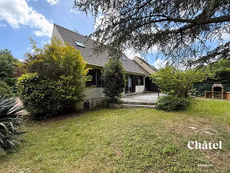 maison-senlis-vivable de plain pied-garage-4chambres-jardin arboré sans vis a vis