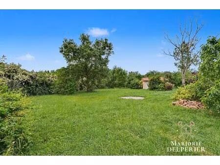 magnifique terrain à bâtir d'une superficie totale de 997 m²