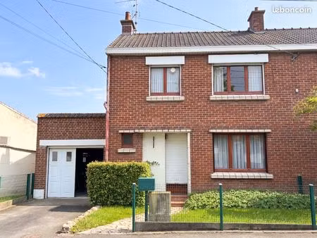 maison 6 pièces 90 m²