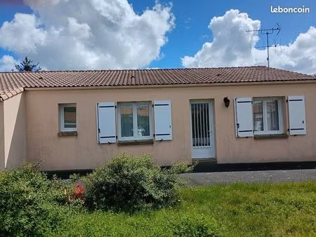 maison individuelle à10 kms au nord de la roche sur yon