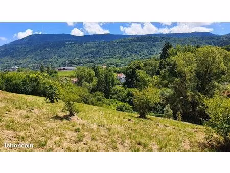 saint-cergues – terrain à bâtir entièrement viabilisé libre constructeur de 1 049 m²