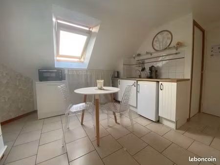studio meublé à auvers