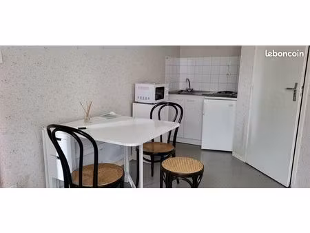 location etudiant 330