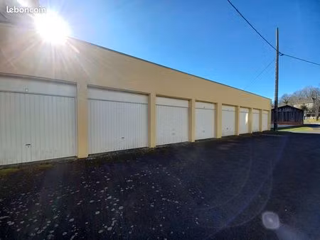 parking/box 10 m² mauriac