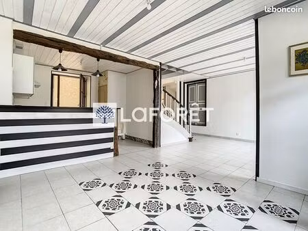 maison 5 pièces 150 m²