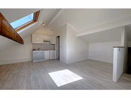 location appartement  24.1 m² t-1 à saclay  670 €