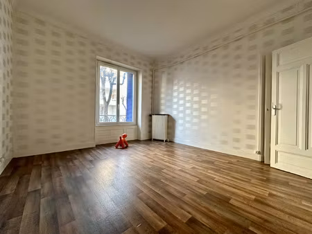 vente appartement 2 pièces 41 m² clermont-ferrand (63000)