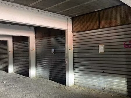vente garage 11e marseille
