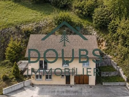 maison 6 pièces 157 m²