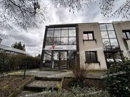 location bureaux 162 m²