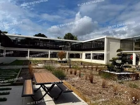location bureaux 179 m²