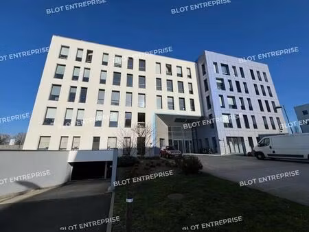 location bureaux 422 m²