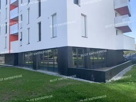 location bureaux 95 m²