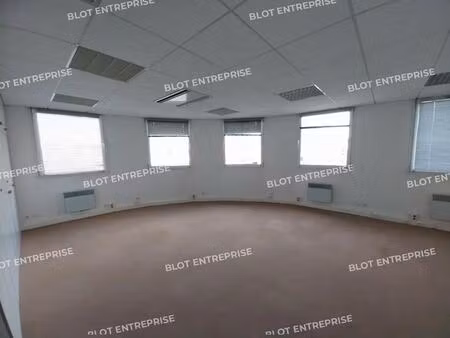 vente bureaux 513 m²