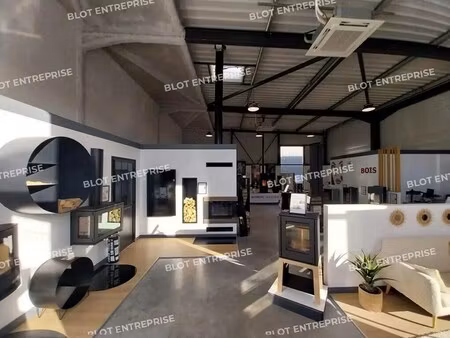 location commerce pornichet 44380 173m²