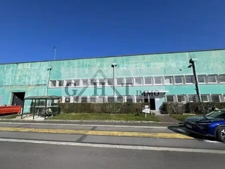 location entrepôt brenouille 60870 9200m²