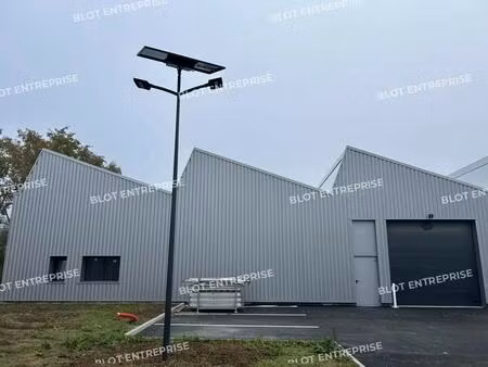 location local d’activités carquefou 44470 330m²