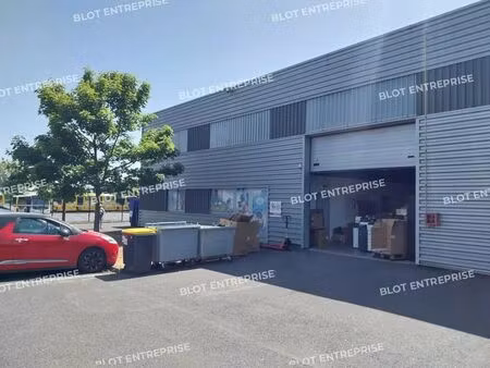 location local d’activités nantes 44300 491m²