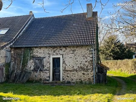 maison de 55 m2 à rénover entièrement avec terrain de 2000 m2