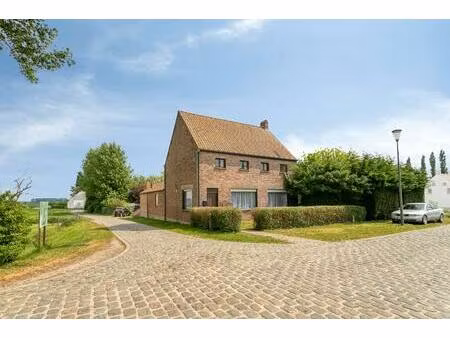 landelijke woning op 1.305m² aan de fintele (lo-reninge).