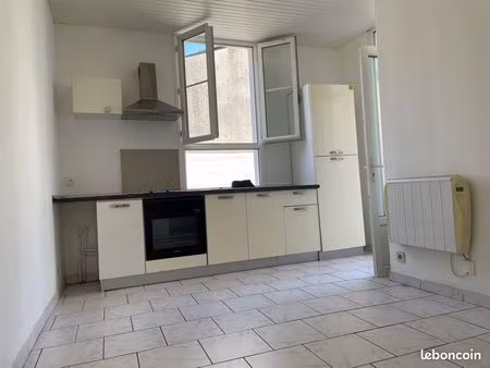 appartement t2 avec jardinet centre ville