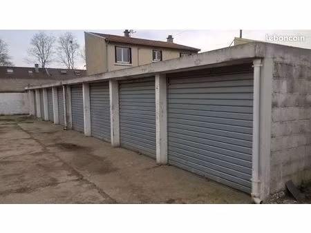 box garage extérieur idéal stockage ac camionnette :