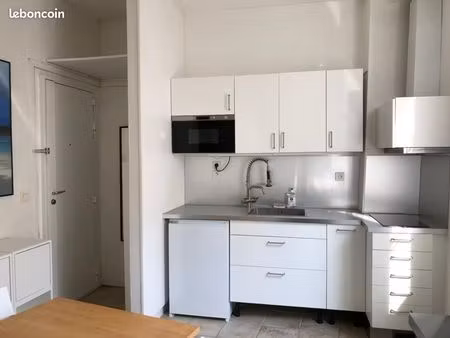 appartement 2 pièces 26m² métro corentin celton
