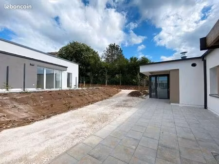 appartement 2 pièces 55 m²