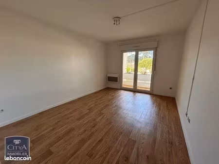 studio 1 pièce 26 m²