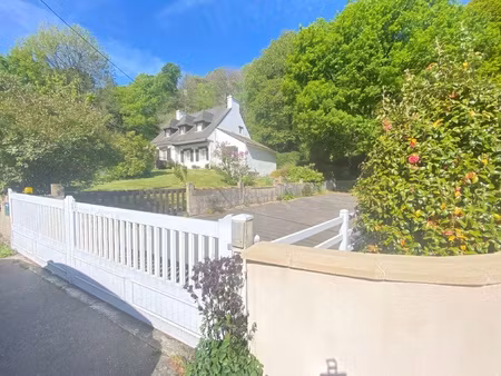 maison 6 pièces - 147 m²