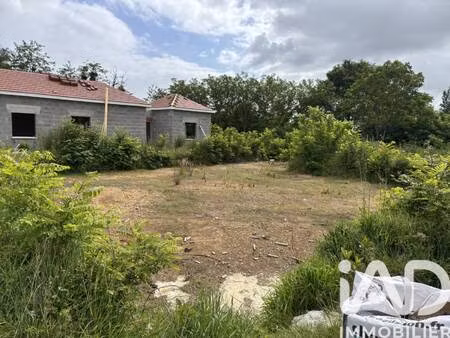 terrain constructible viabilisé à vendre