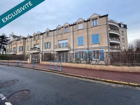très bel appartement f3 de 71 m² avec un balcon terrasse