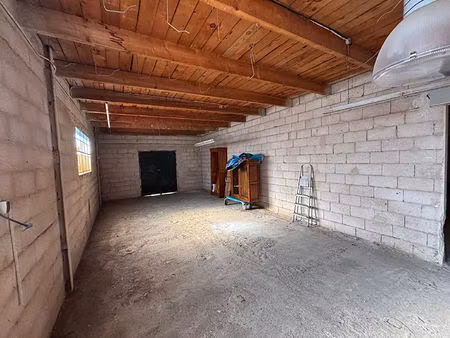 hangar - la crau - 800 000€