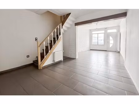 maison desvres 78 m² t-4 à vendre  134 600 €