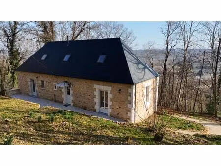maison récemment rénovée avec 3 chambres