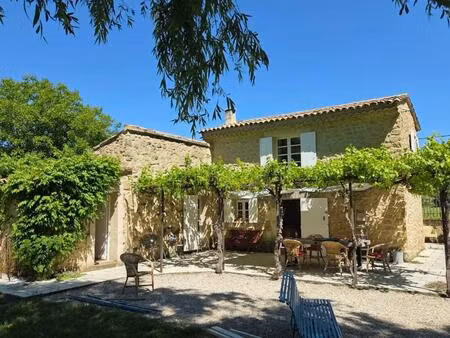 référence : 6798-cch - bastidon en pierre avec oliveraie et petite vigne