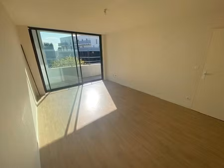 t2 à blagnac quartier andromède