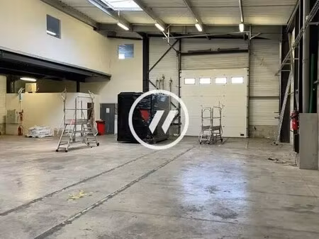 location local d’activités marseille 13015 600m²