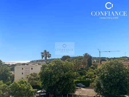 antibes residence tourisme proche mer stationnement