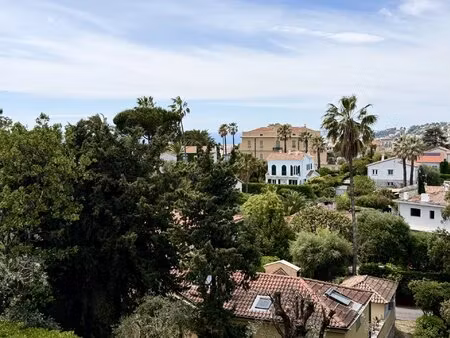f5 traversant et vue panoramique - cimiez