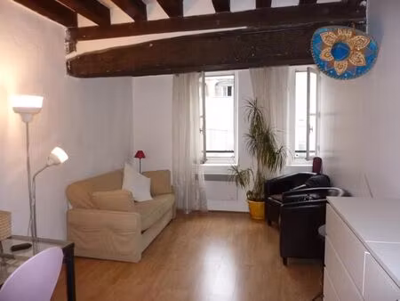 appartement studio à paris 1er