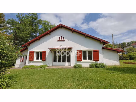maison haut cambo avec jardin plat
